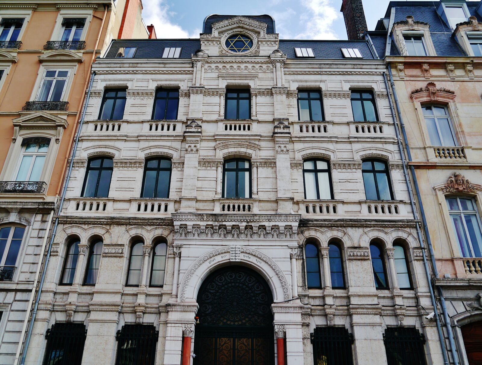 Facade of the Grande Synagogue of Lyon on quai Tilsitt